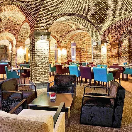 Mercure Centre Hotel 4*