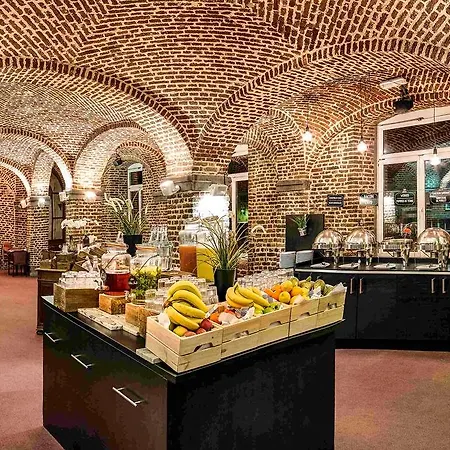 Mercure Centre Hotel 4*