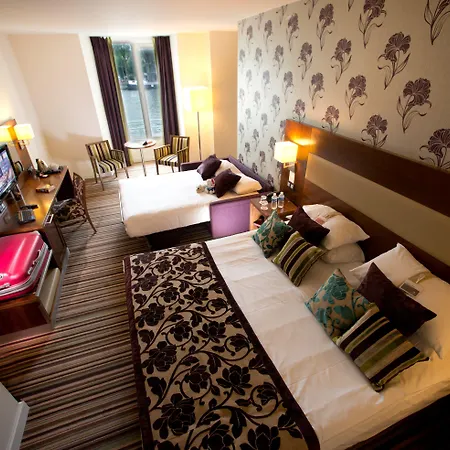 Blooma Centre - Accor Handwritten Collection