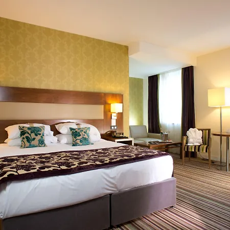 Blooma Centre - Handwritten Collection 4*