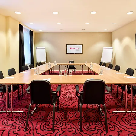 מלון Blooma Centre - Handwritten Collection לייז'