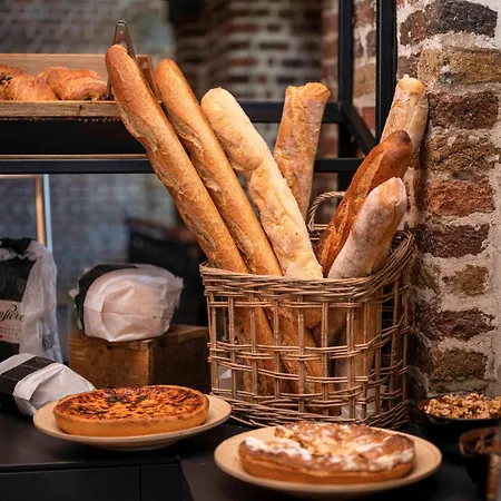 מלון Blooma Centre - Handwritten Collection 4*