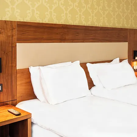 Blooma Centre - Accor Handwritten Collection
