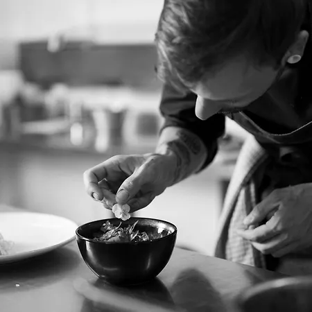 Blooma Centre - Handwritten Collection 4*