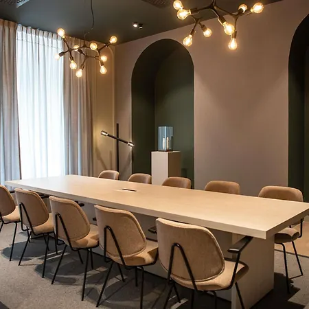 Blooma Centre - Handwritten Collection מלון