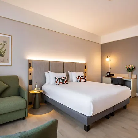 Blooma Centre - Accor Handwritten Collection