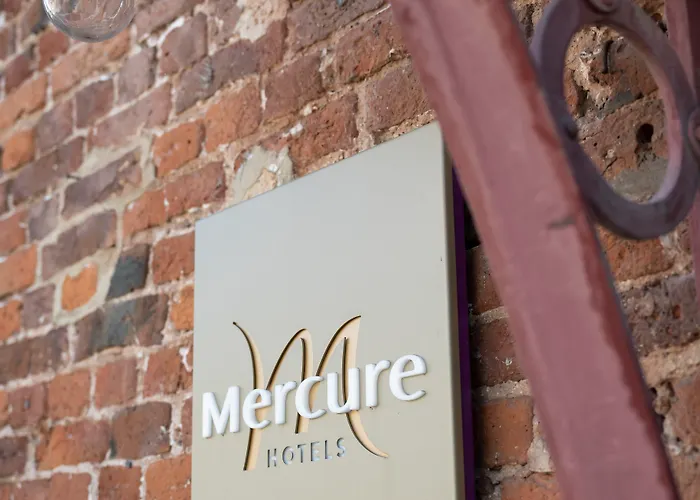 Hotel Blooma Centre - Handwritten Collection