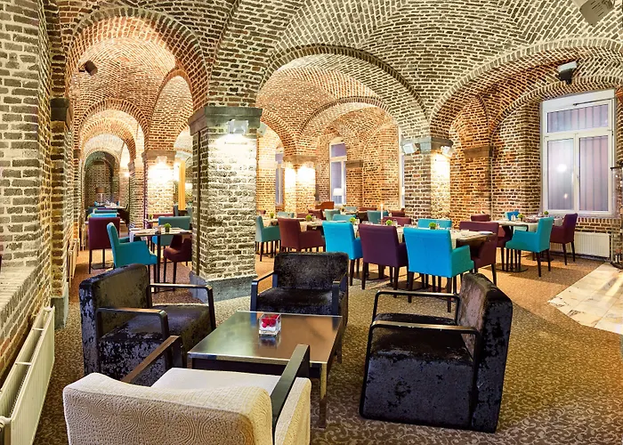 Blooma Centre - Handwritten Collection Liege