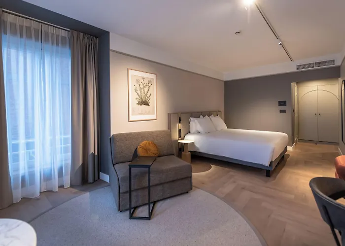 Blooma Centre - Handwritten Collection 4*