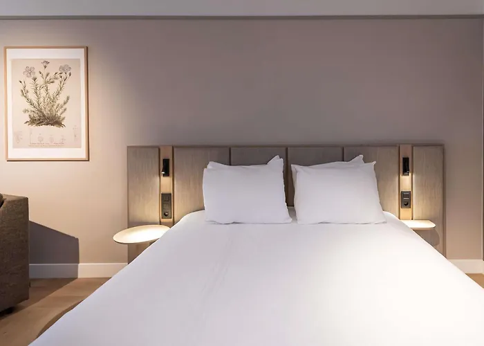 Hotel Blooma Centre - Handwritten Collection 4*