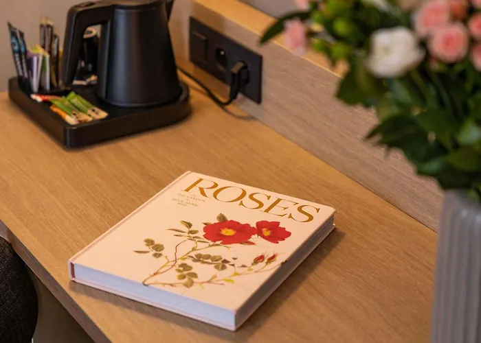 Hotel Blooma Centre - Handwritten Collection