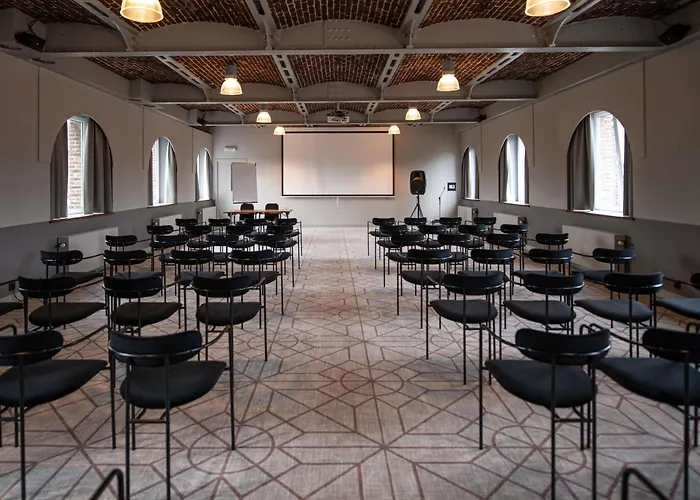 Blooma Centre - Handwritten Collection Liege