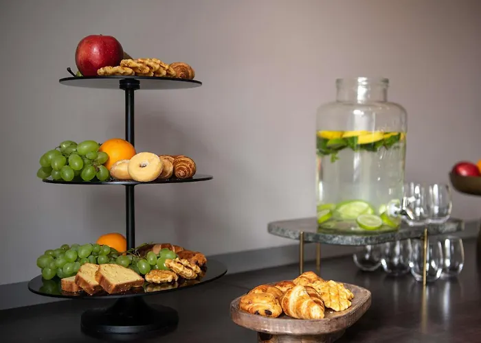 Blooma Centre - Handwritten Collection