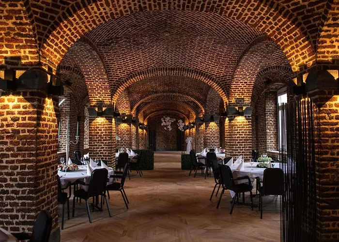 Blooma Centre - Handwritten Collection Hotel